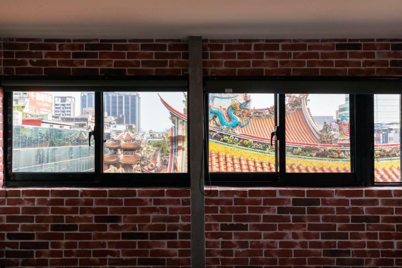 Longshan Inn Taipei Exterior photo